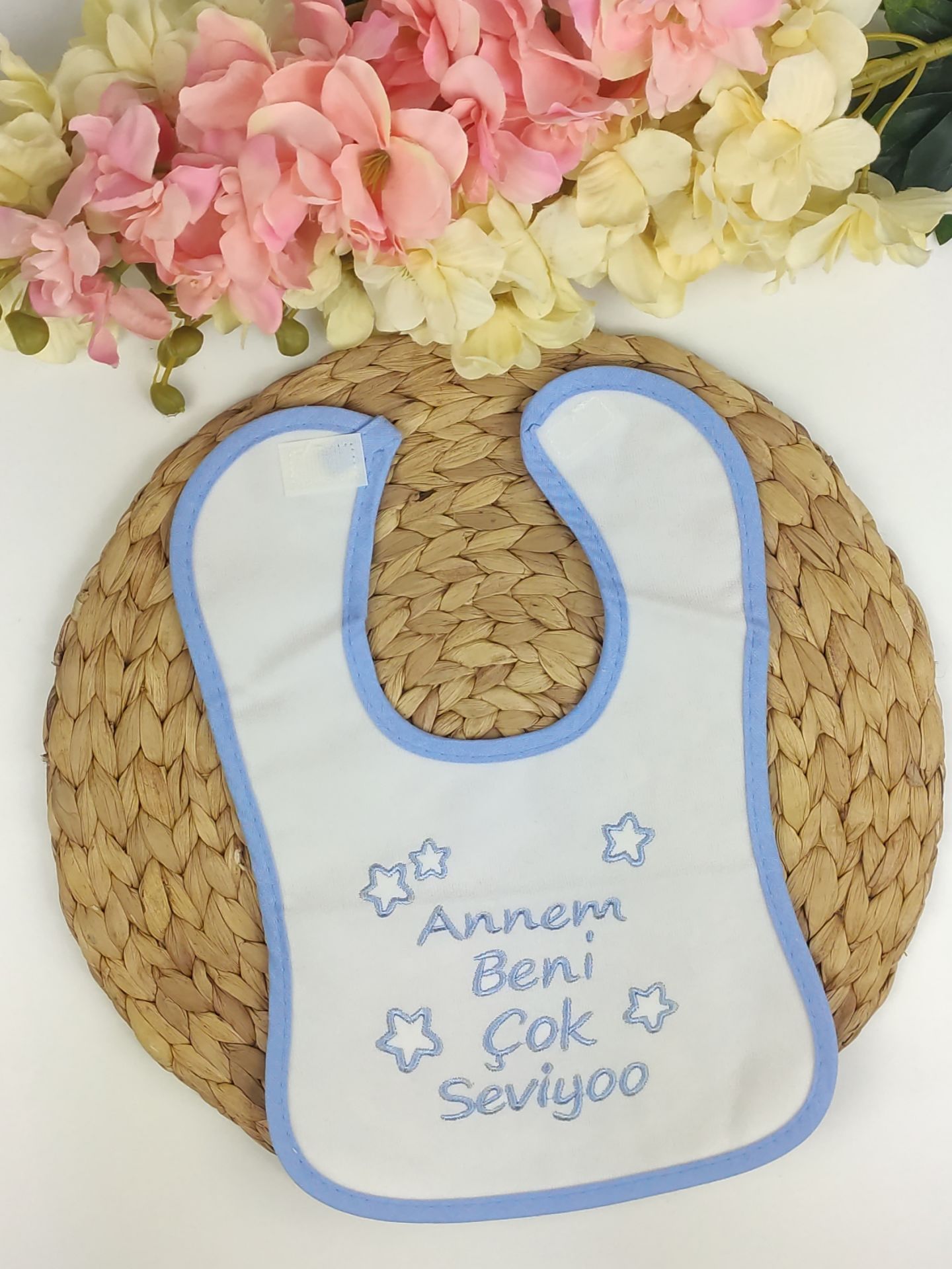 Annem Beni Çok Seviyor Mama Önlüğü